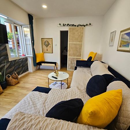 Place 4 U Studio Center Zadar Buitenkant foto