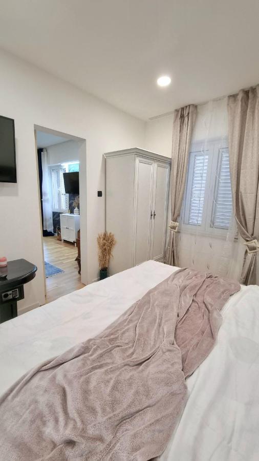 Place 4 U Studio Center Zadar Buitenkant foto