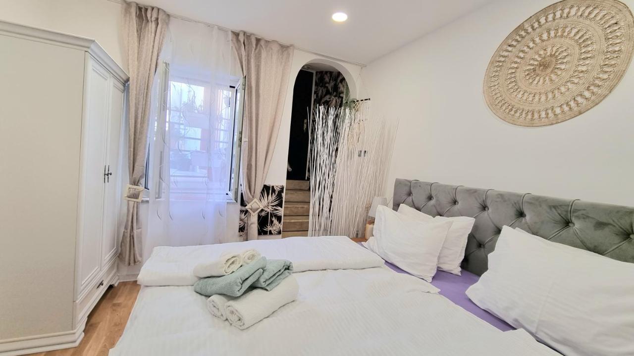 Place 4 U Studio Center Zadar Buitenkant foto